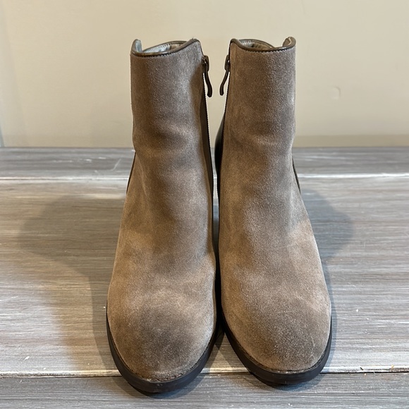 Very Volatile Booties - Picture 2 of 7